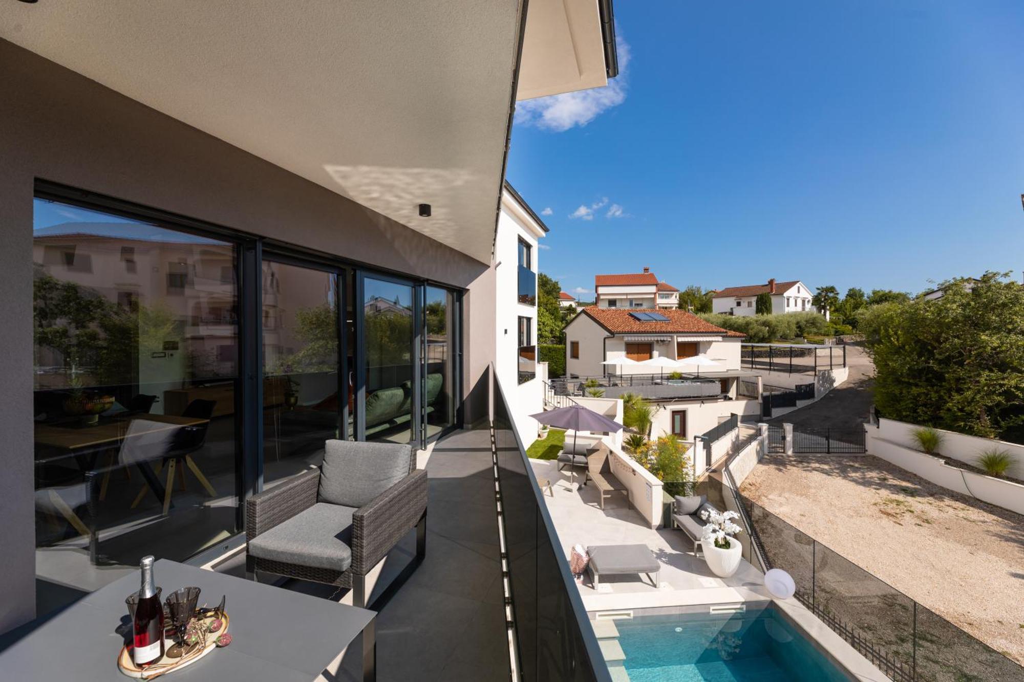 Villa Aurea Apartments Malinska De Luxe Exterior photo